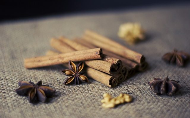 cinnamon-sticks-925626_640-640x400